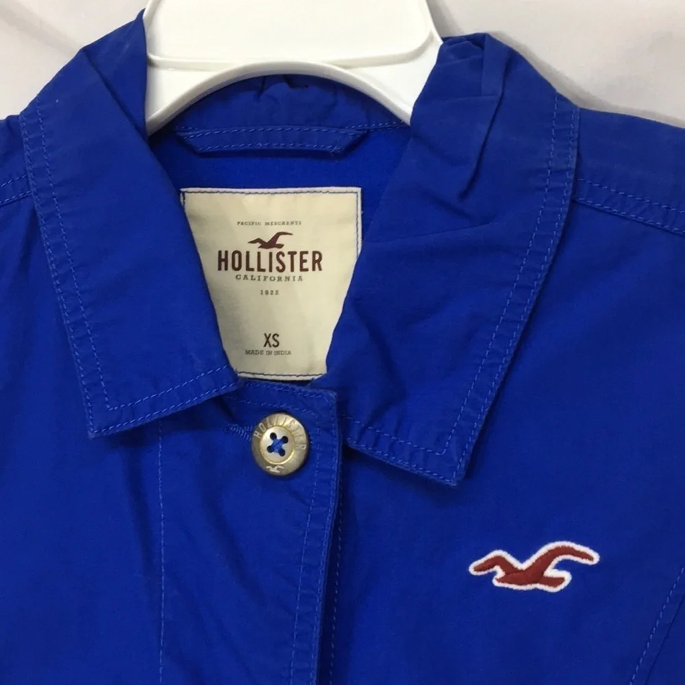 Hollister women’s royal